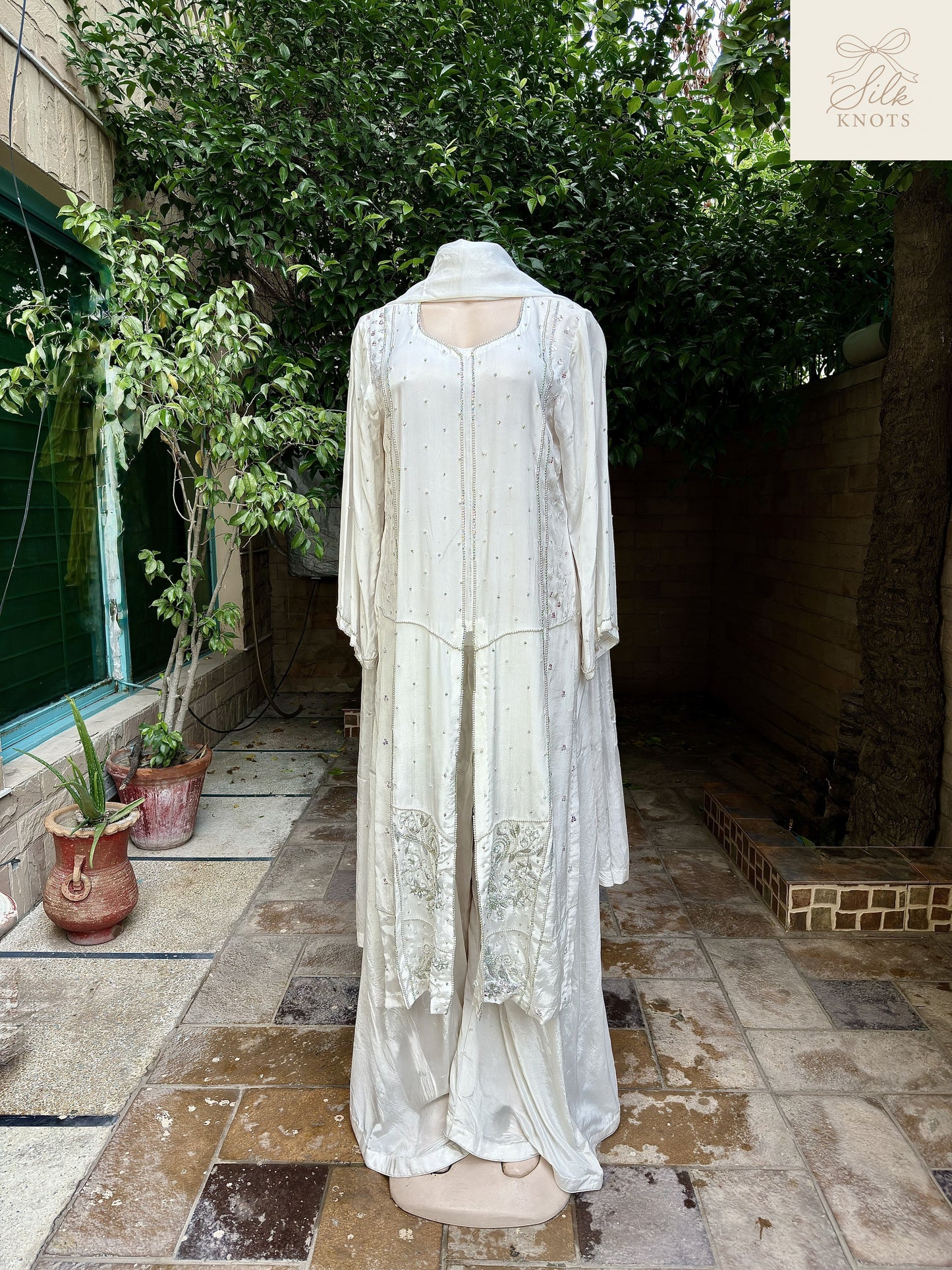 Ivory White 3 Piece Suit - IW2005